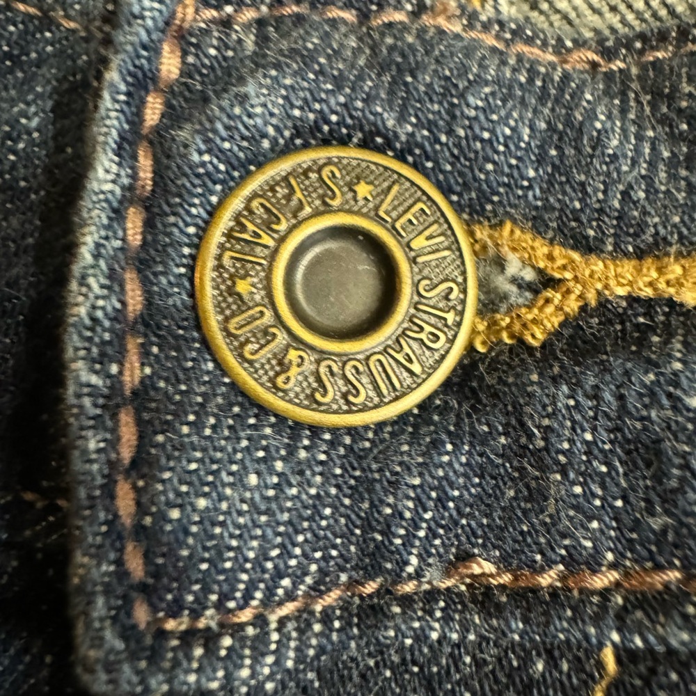 Levi’s Bootcut 380 med wash denim.In Excellent condition.Size14 - Picture 3 of 8